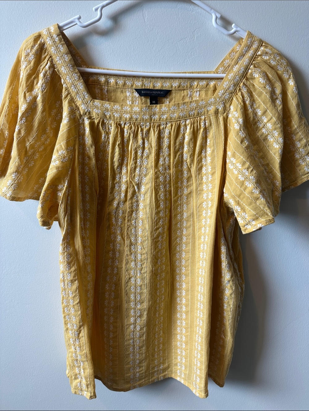 BANANA REPUBLIC Yellow Embroidered Square-Neck Blouse with Flutter Sleeves